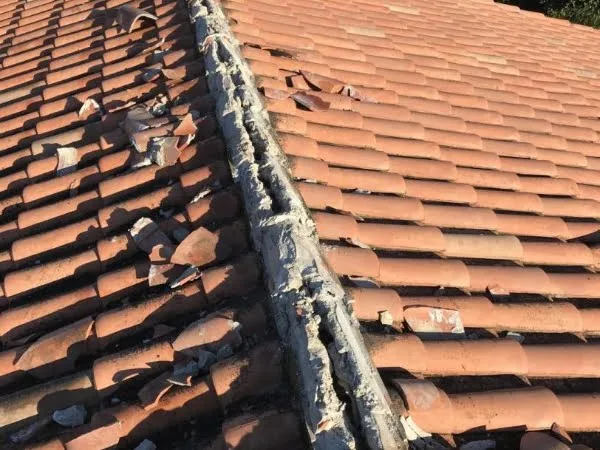 cmd couvreur couverture allauch renovation toiture avant